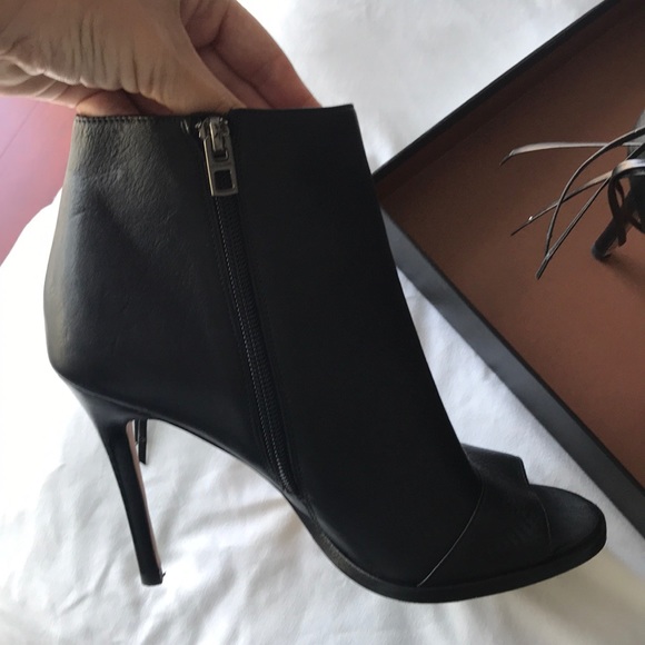 Lolita Milled Leather - Picture 3 of 4